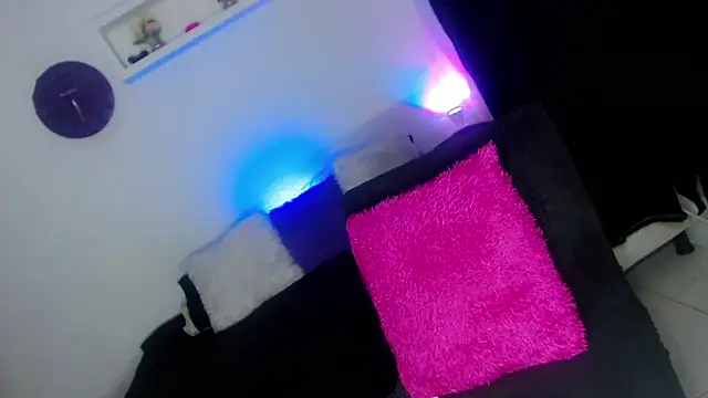 Snapshot of Ari_Tss chatting on 03-14-25, 06:50 Ari Tss online show from 03-14-25, 06:50