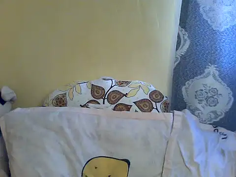 petite clara24 online show from 11-22-25, 06:56