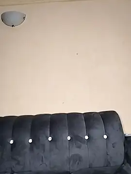 Winnie - online show from 02-06-25, 09:49