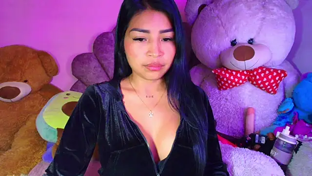 Pocahontascute 33 online show from 06-05-26, 02:12