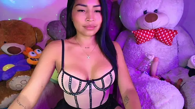 Pocahontascute 33 online show from 06-25-26, 05:12