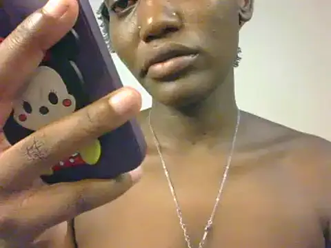 Snapshot of Cutie_pumpkin_ chatting on 01-13-26, 04:01 Cutie pumpkin online show from 01-13-26, 04:01