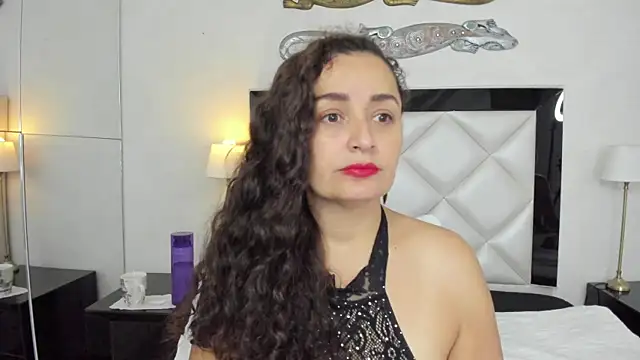  luna  sweet  online show from 03-06-25, 03:24