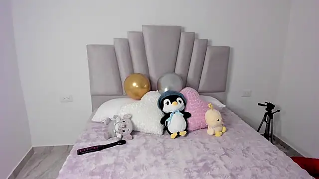 Alli cooper online show from 02-18-25, 12:15