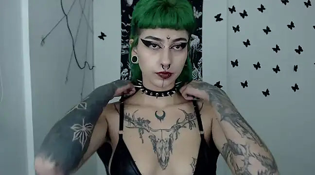 n0sferatus   online show from 12-25-24, 04:22