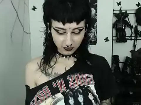 n0sferatus   online show from 09-26-25, 02:26