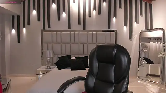 AmberLewis  online show from 11-07-25, 02:55