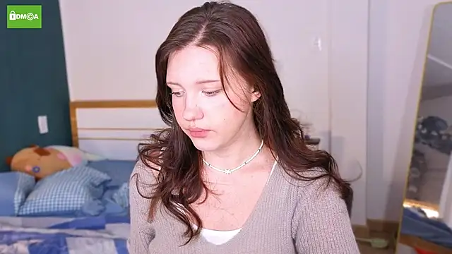 HanahCute online show from 10-09-25, 01:25