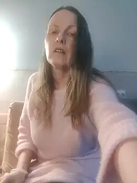 Evelina cute online show from 01-17-25, 01:46