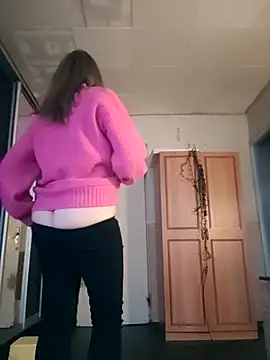 Evelina cute online show from 10-15-25, 02:50