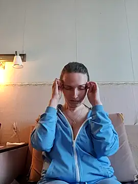 Evelina cute online show from 03-28-26, 02:27