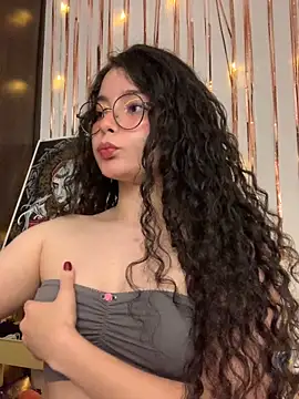 Snapshot of Antoniart_ chatting on 01-20-25, 02:32 Antoniart online show from 01-20-25, 02:32