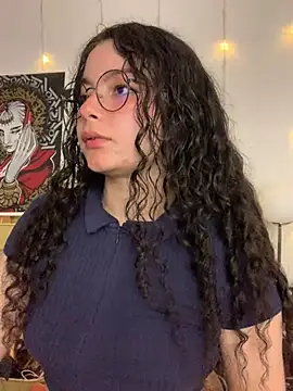 Snapshot of Antoniart_ chatting on 02-28-25, 12:43 Antoniart online show from 02-28-25, 12:43