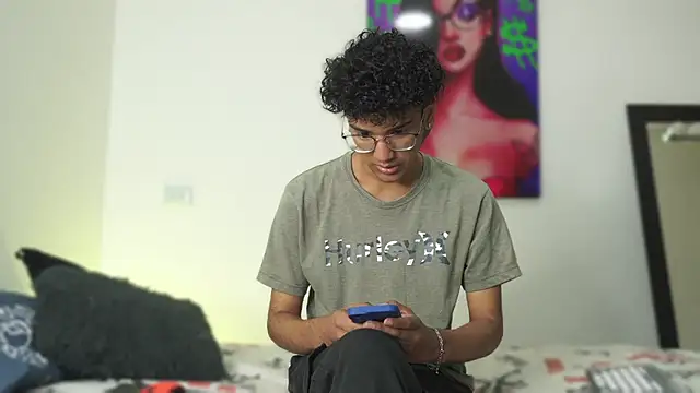 harrytwink18 online show from 12-13-24, 01:33