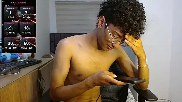 harrytwink18 online show from 09-17-25, 04:08