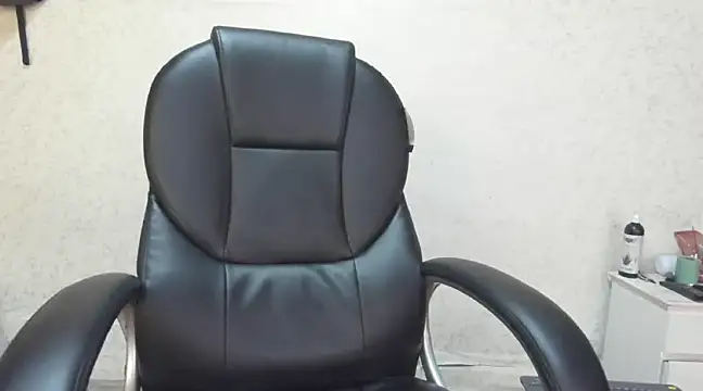 Snapshot of Teilor_Creed chatting on 01-13-25, 09:31 Teilor Creed online show from 01-13-25, 09:31