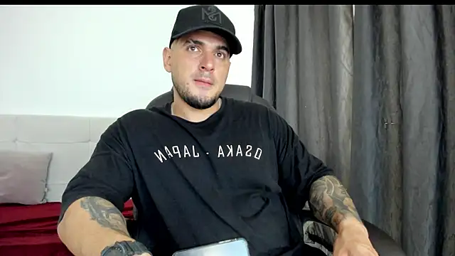 Snapshot of Teilor_Creed chatting on 11-21-25, 07:01 Teilor Creed online show from 11-21-25, 07:01