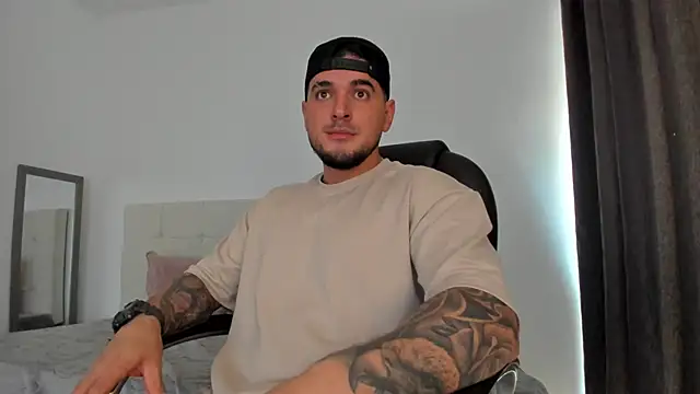 Snapshot of Teilor_Creed chatting on 12-02-25, 06:47 Teilor Creed online show from 12-02-25, 06:47