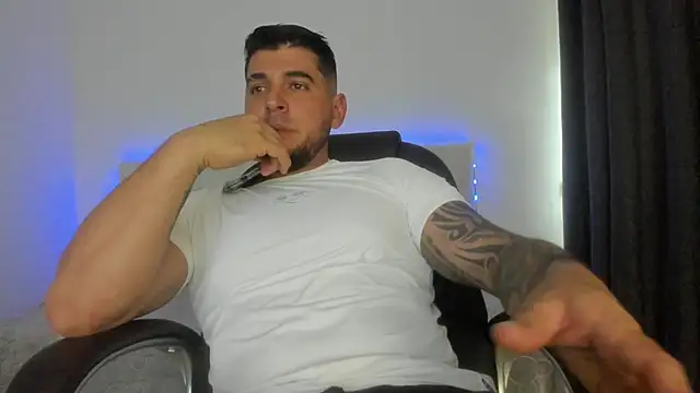 Snapshot of Teilor_Creed chatting on 02-06-26, 09:51 Teilor Creed online show from 02-06-26, 09:51