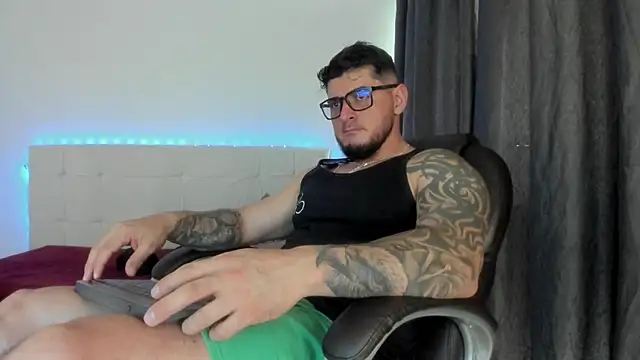 Snapshot of Teilor_Creed chatting on 02-21-26, 06:42 Teilor Creed online show from 02-21-26, 06:42