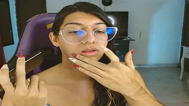 engielphoenis14 online show from 01-13-26, 12:05