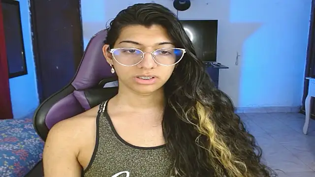 engielphoenis14 online show from 01-17-26, 05:12