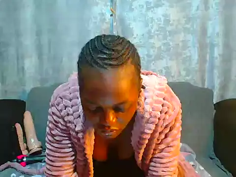 VANESAAMBER23 online show from 10-21-25, 10:32