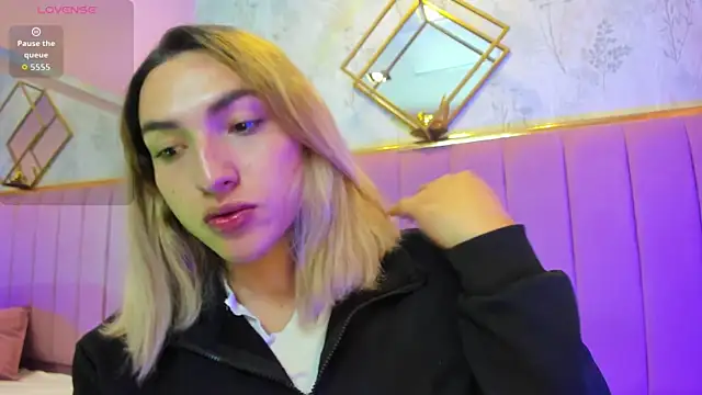 TomLondon  online show from 01-05-26, 07:28