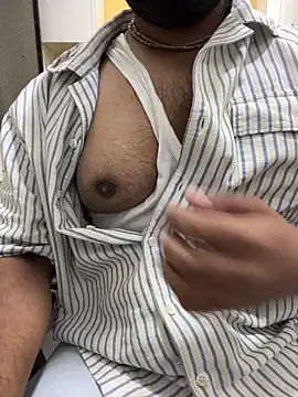 dick69lil online show from 05-11-26, 07:36