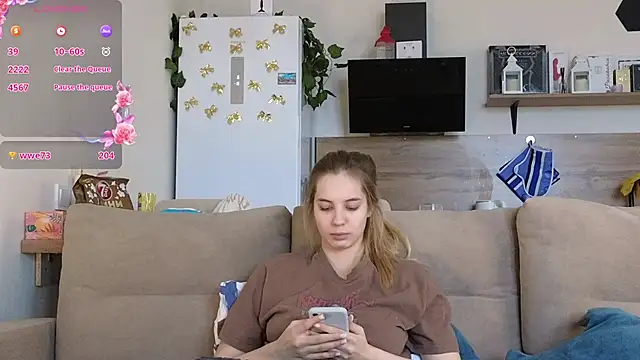 Girl alone home online show from 02-26-25, 03:30