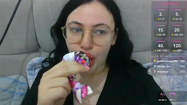 Snapshot of German_Eva chatting on 02-02-25, 12:02 German Eva online show from 02-02-25, 12:02