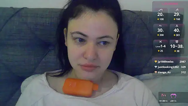 Snapshot of German_Eva chatting on 02-04-25, 05:10 German Eva online show from 02-04-25, 05:10