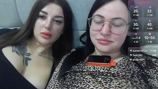 Snapshot of German_Eva chatting on 02-12-25, 12:05 German Eva online show from 02-12-25, 12:05