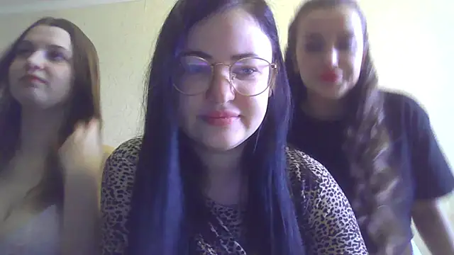 Snapshot of German_Eva chatting on 03-10-25, 10:48 German Eva online show from 03-10-25, 10:48