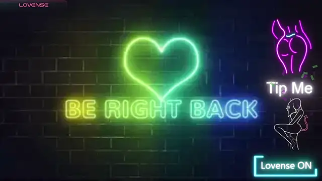 Snapshot of MrAndMrsCrook chatting on 11-13-25, 03:22 MrAndMrsCrook online show from 11-13-25, 03:22