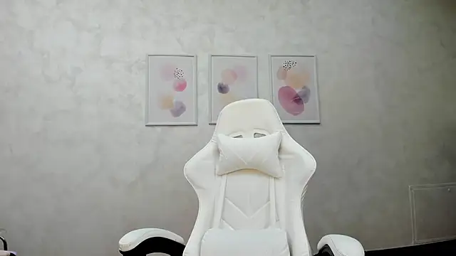 patriciakeys online show from 03-04-25, 01:49