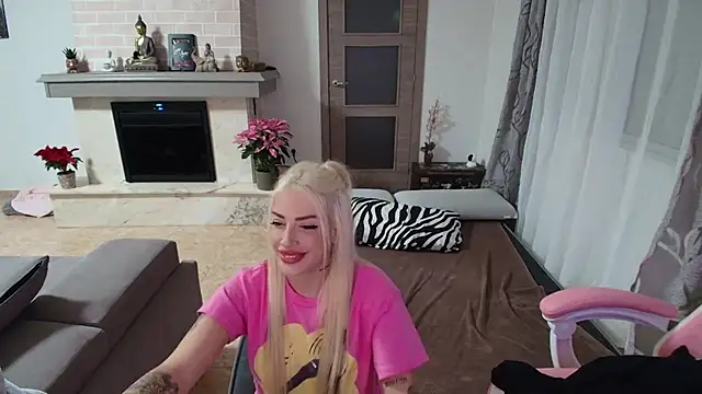 aradia demon online show from 11-24-25, 05:56