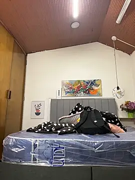 karlamorris  online show from 03-05-26, 01:18