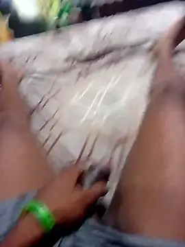 Snapshot of Romario-876 chatting on 10-31-25, 10:38 Romario-876 online show from 10-31-25, 10:38