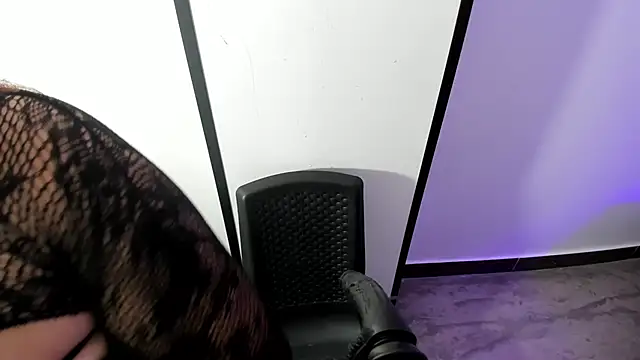 Anniee boobs online show from 03-29-26, 04:12