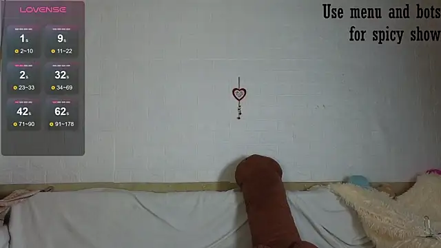 Evelina Mi4 online show from 03-17-25, 10:28