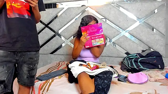 EvaxEmma online show from 03-19-25, 01:29