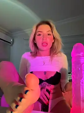 yaprakmericc online show from 12-22-25, 09:12