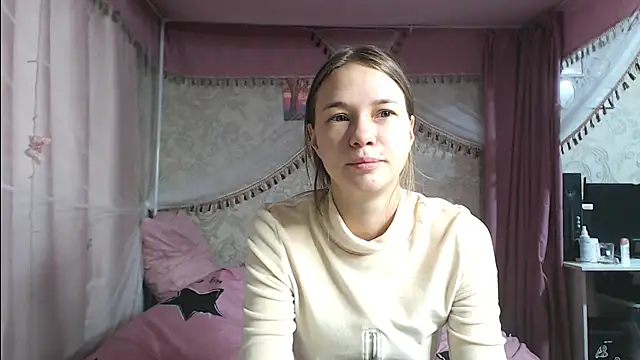 leila bambi  online show from 12-01-25, 06:46