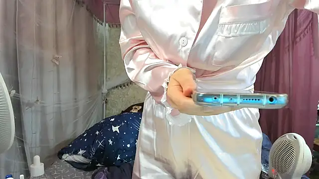 leila bambi  online show from 03-02-26, 07:15