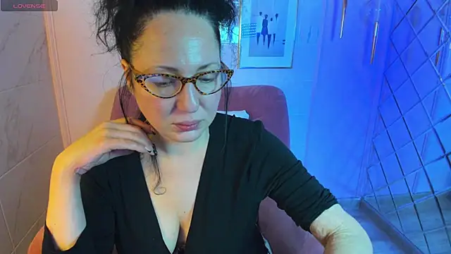 Snapshot of Anita_Muse chatting on 12-28-24, 05:25 Anita Muse online show from 12-28-24, 05:25