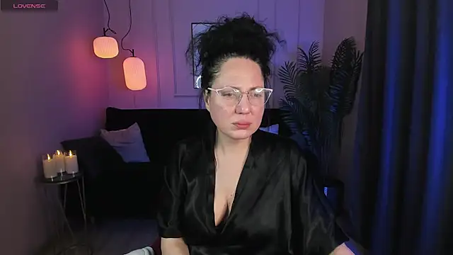 Snapshot of Anita_Muse chatting on 01-19-25, 12:06 Anita Muse online show from 01-19-25, 12:06