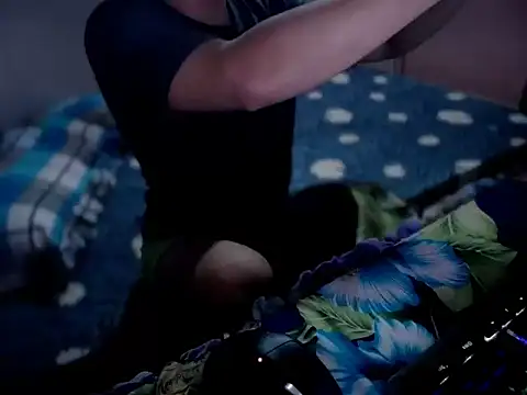 Snapshot of Cloudycockcare chatting on 10-08-25, 05:10 Cloudycockcare online show from 10-08-25, 05:10