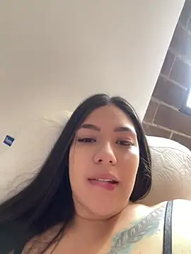 Latina vanessa online show from 03-22-26, 02:53