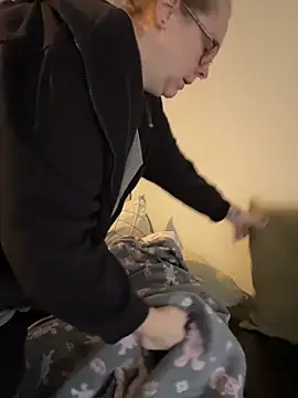 Snapshot of Big_Beautiful_MILF chatting on 11-20-25, 12:16 Big Beautiful MILF online show from 11-20-25, 12:16